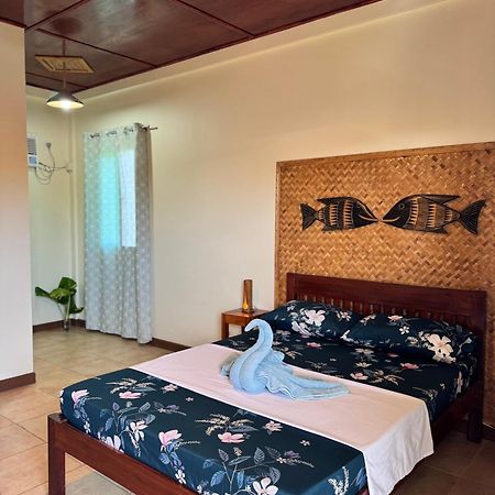 Villa Skanderbeg Guest House Puerto Princesa Eksteriør billede
