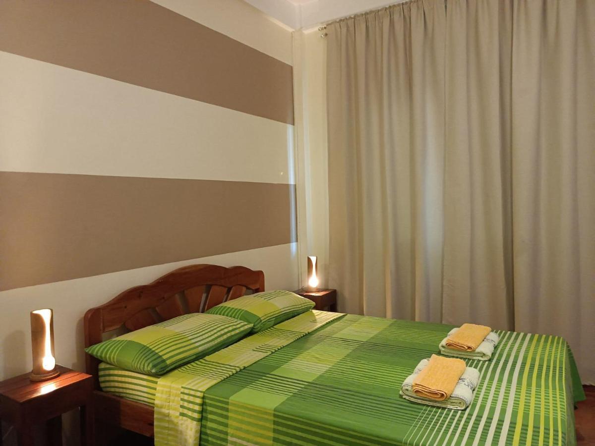 Villa Skanderbeg Guest House Puerto Princesa Eksteriør billede