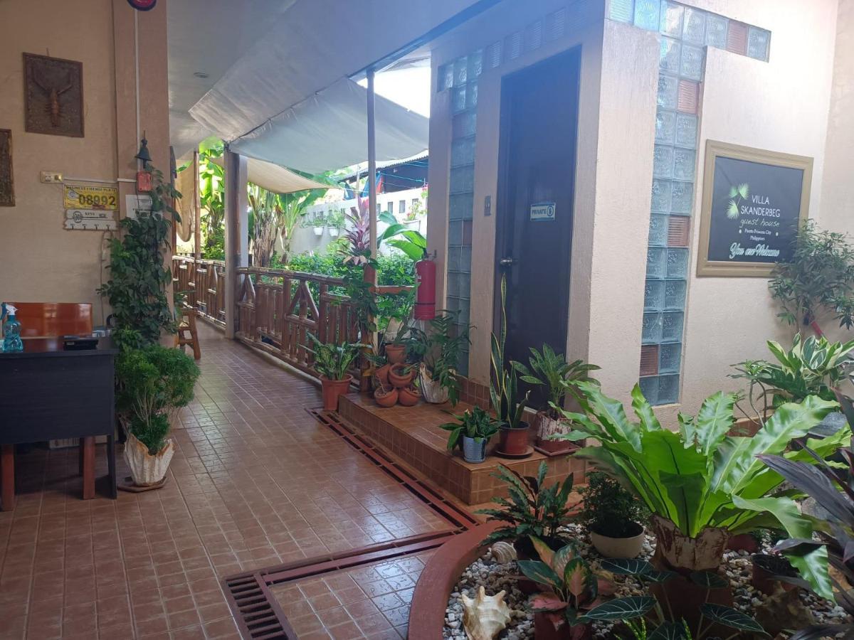 Villa Skanderbeg Guest House Puerto Princesa Eksteriør billede