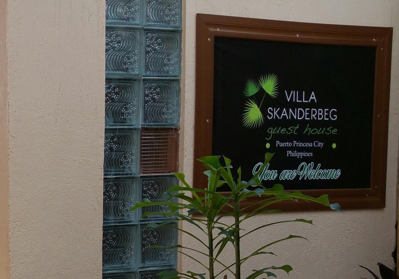 Villa Skanderbeg Guest House Puerto Princesa Eksteriør billede