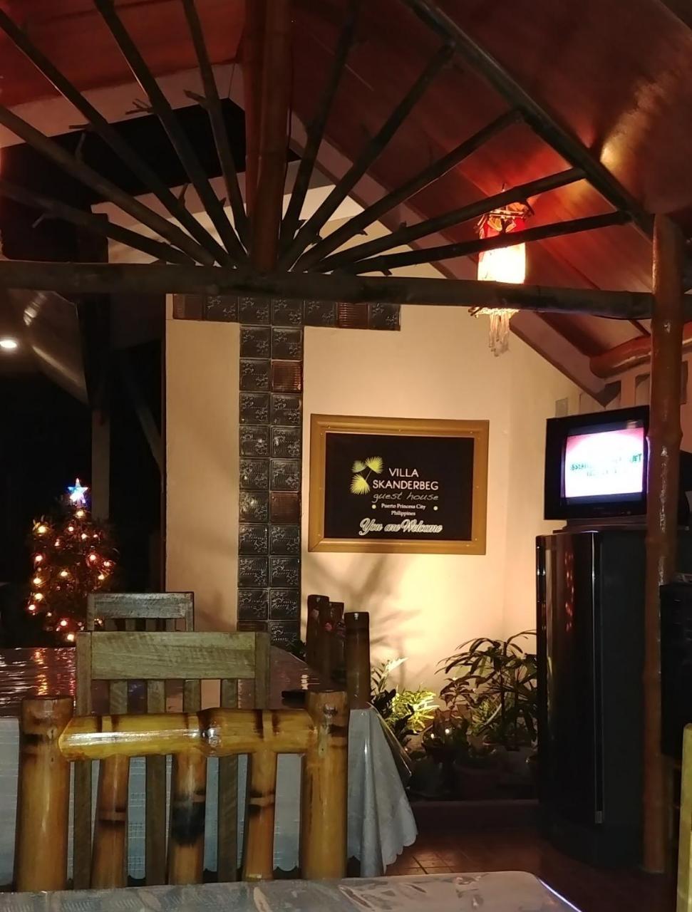 Villa Skanderbeg Guest House Puerto Princesa Eksteriør billede