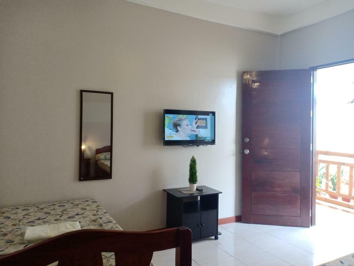 Villa Skanderbeg Guest House Puerto Princesa Eksteriør billede
